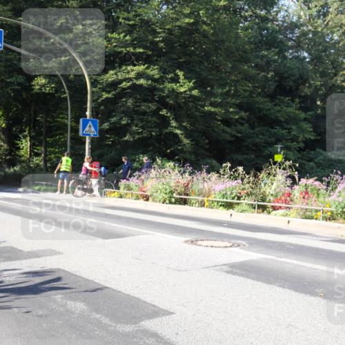 08.09.2024 - Stadtparktriathlon Zöllner http://msf.ph/oto/7041543 08.09.2024 10:24:06 Radfahren 243, 255 meine-sportfotos.de