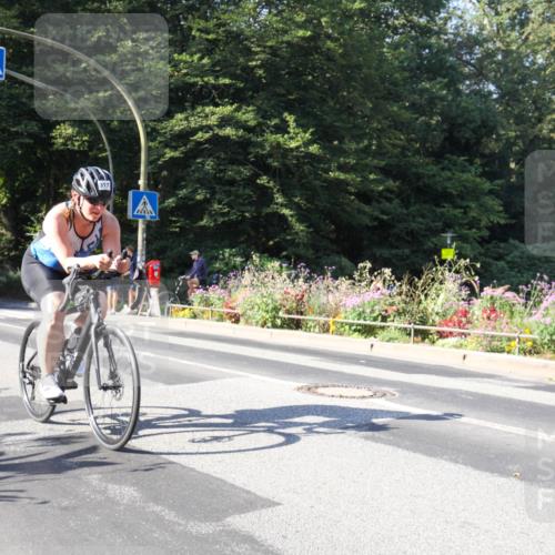 08.09.2024 - Stadtparktriathlon Zöllner http://msf.ph/oto/7041552 08.09.2024 10:24:11 Radfahren 250, 255, 317 meine-sportfotos.de