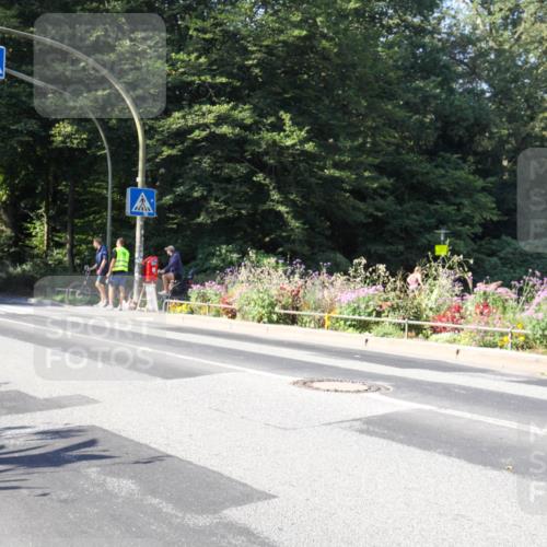 08.09.2024 - Stadtparktriathlon Zöllner http://msf.ph/oto/7041554 08.09.2024 10:24:12 Radfahren 250, 255, 317 meine-sportfotos.de