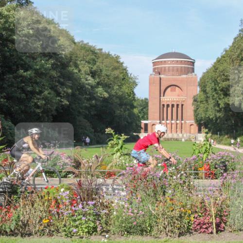 08.09.2024 - Stadtparktriathlon Zöllner http://msf.ph/oto/7041587 08.09.2024 10:24:59 Radfahren 206, 220, 271, 275, 278, 292, 360 meine-sportfotos.de
