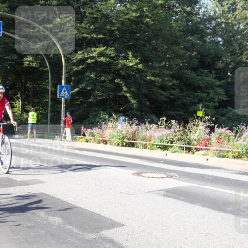 08.09.2024 - Stadtparktriathlon Zöllner http://msf.ph/oto/7041799 08.09.2024 10:26:34 Radfahren 214, 252, 302 meine-sportfotos.de