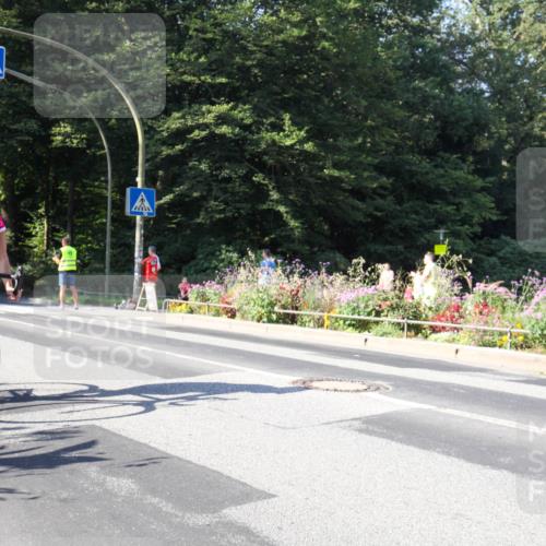 08.09.2024 - Stadtparktriathlon Zöllner http://msf.ph/oto/7041814 08.09.2024 10:26:39 Radfahren 212, 214, 302 meine-sportfotos.de