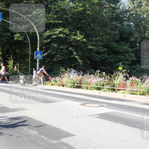 08.09.2024 - Stadtparktriathlon Zöllner http://msf.ph/oto/7041840 08.09.2024 10:26:50 Radfahren 364 meine-sportfotos.de