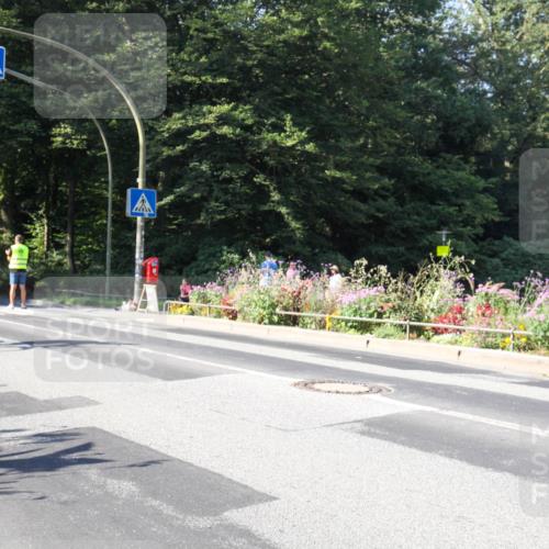 08.09.2024 - Stadtparktriathlon Zöllner http://msf.ph/oto/7041868 08.09.2024 10:27:03 Radfahren 242, 284 meine-sportfotos.de