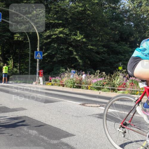08.09.2024 - Stadtparktriathlon Zöllner http://msf.ph/oto/7041872 08.09.2024 10:27:04 Radfahren 242, 284 meine-sportfotos.de