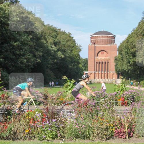 08.09.2024 - Stadtparktriathlon Zöllner http://msf.ph/oto/7041892 08.09.2024 10:27:25 Radfahren 182, 304, 311, 321, 322, 332, 357 meine-sportfotos.de