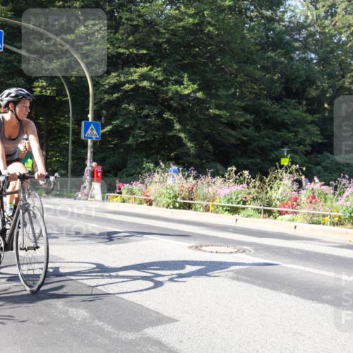 08.09.2024 - Stadtparktriathlon Zöllner http://msf.ph/oto/7041914 08.09.2024 10:27:24 Radfahren 182, 287, 304, 311, 321, 322, 332, 357 meine-sportfotos.de