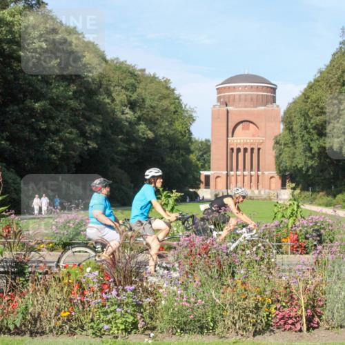 08.09.2024 - Stadtparktriathlon Zöllner http://msf.ph/oto/7041976 08.09.2024 10:28:01 Radfahren 251, 283, 285, 286, 312, 349 meine-sportfotos.de