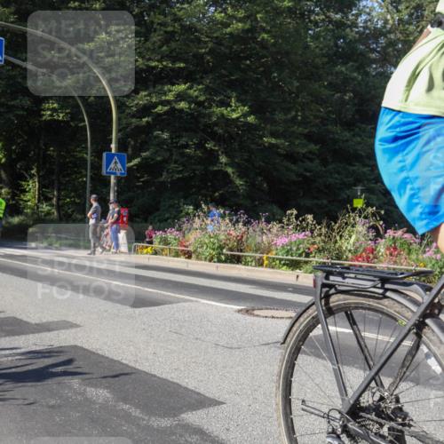 08.09.2024 - Stadtparktriathlon Zöllner http://msf.ph/oto/7042023 08.09.2024 10:28:13 Radfahren 183, 196, 299, 307, 318 meine-sportfotos.de