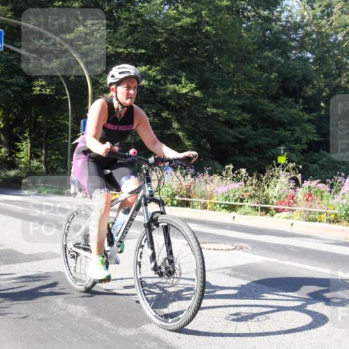08.09.2024 - Stadtparktriathlon Zöllner http://msf.ph/oto/7042036 08.09.2024 10:28:19 Radfahren 305 meine-sportfotos.de