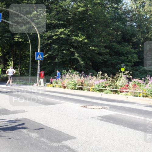 08.09.2024 - Stadtparktriathlon Zöllner http://msf.ph/oto/7042157 08.09.2024 10:29:23 Radfahren 303, 316 meine-sportfotos.de