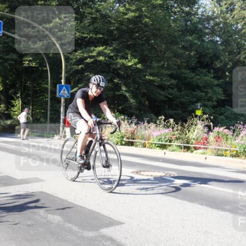 08.09.2024 - Stadtparktriathlon Zöllner http://msf.ph/oto/7042159 08.09.2024 10:29:24 Radfahren 303 meine-sportfotos.de
