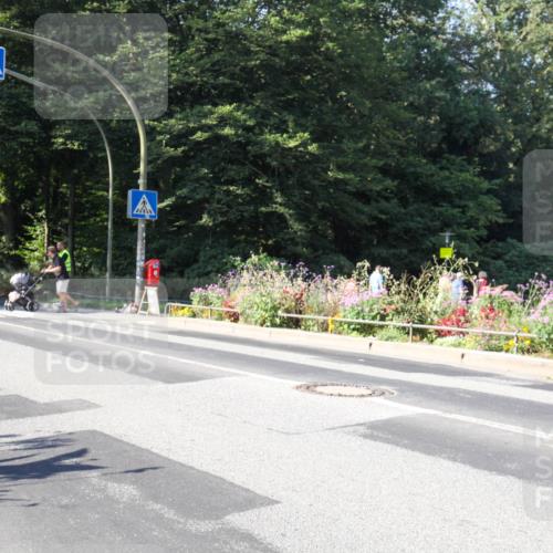 08.09.2024 - Stadtparktriathlon Zöllner http://msf.ph/oto/7042386 08.09.2024 10:31:13 Radfahren 281, 298, 327 meine-sportfotos.de