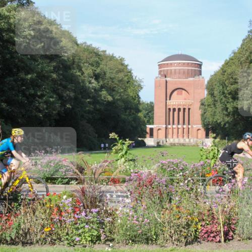 08.09.2024 - Stadtparktriathlon Zöllner http://msf.ph/oto/7042402 08.09.2024 10:31:07 Radfahren 296, 353 meine-sportfotos.de