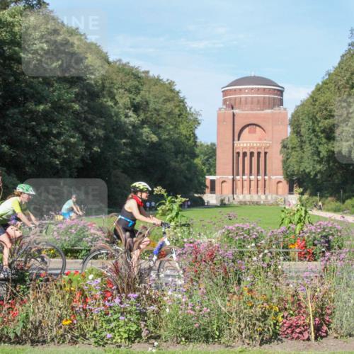 08.09.2024 - Stadtparktriathlon Zöllner http://msf.ph/oto/7042412 08.09.2024 10:31:12 Radfahren 281, 298, 327 meine-sportfotos.de