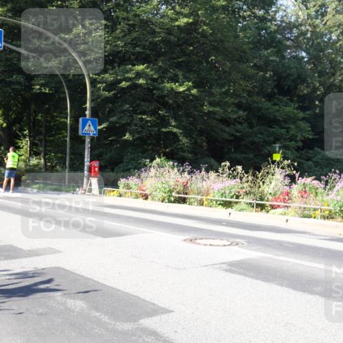08.09.2024 - Stadtparktriathlon Zöllner http://msf.ph/oto/7042453 08.09.2024 10:31:47 Radfahren 261 meine-sportfotos.de
