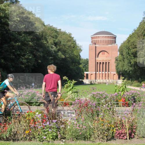 08.09.2024 - Stadtparktriathlon Zöllner http://msf.ph/oto/7042645 08.09.2024 10:33:16 Radfahren 289, 356 meine-sportfotos.de