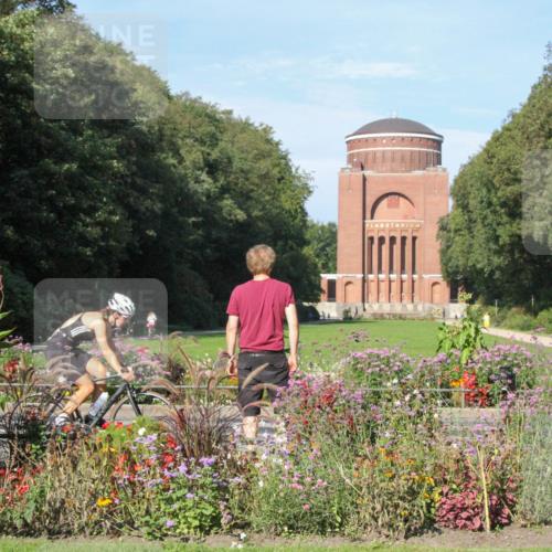 08.09.2024 - Stadtparktriathlon Zöllner http://msf.ph/oto/7042683 08.09.2024 10:33:28 Radfahren 306, 361 meine-sportfotos.de