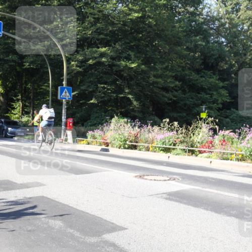 08.09.2024 - Stadtparktriathlon Zöllner http://msf.ph/oto/7042743 08.09.2024 10:34:18 Radfahren  meine-sportfotos.de