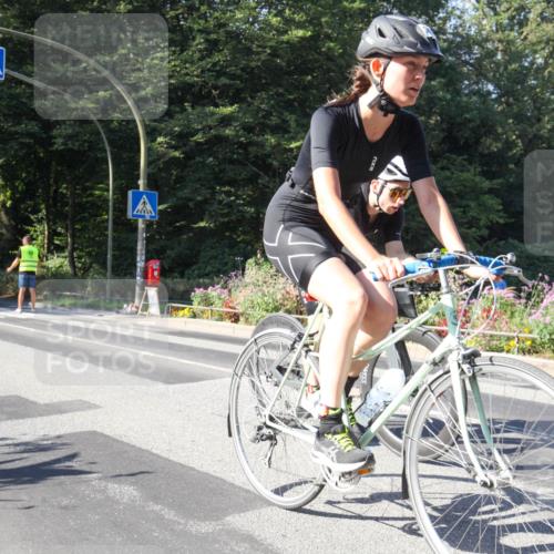 08.09.2024 - Stadtparktriathlon Zöllner http://msf.ph/oto/7042917 08.09.2024 10:36:06 Radfahren 43, 349, 387 meine-sportfotos.de