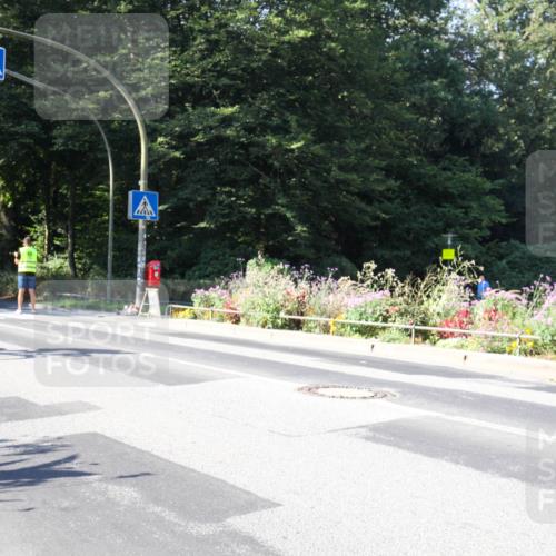 08.09.2024 - Stadtparktriathlon Zöllner http://msf.ph/oto/7042919 08.09.2024 10:36:07 Radfahren 43, 349, 387, 449 meine-sportfotos.de