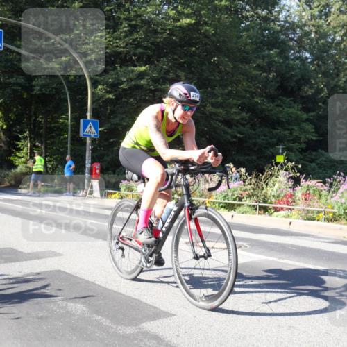 08.09.2024 - Stadtparktriathlon Zöllner http://msf.ph/oto/7042964 08.09.2024 10:36:26 Radfahren 218, 274, 348, 414, 423, 427 meine-sportfotos.de
