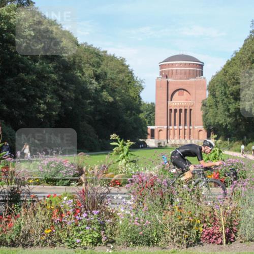 08.09.2024 - Stadtparktriathlon Zöllner http://msf.ph/oto/7043001 08.09.2024 10:36:10 Radfahren 43, 299, 349, 387, 433, 449 meine-sportfotos.de