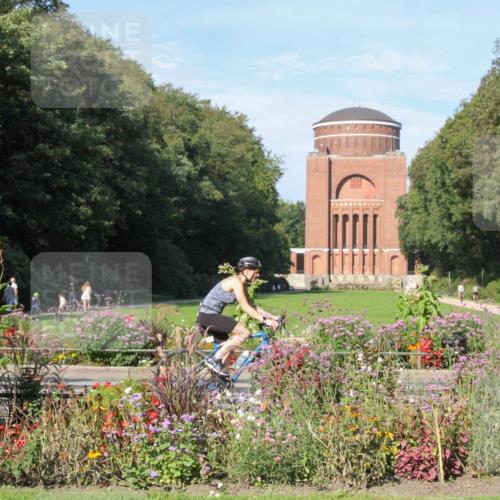 08.09.2024 - Stadtparktriathlon Zöllner http://msf.ph/oto/7043007 08.09.2024 10:36:15 Radfahren 223, 299, 310, 433 meine-sportfotos.de