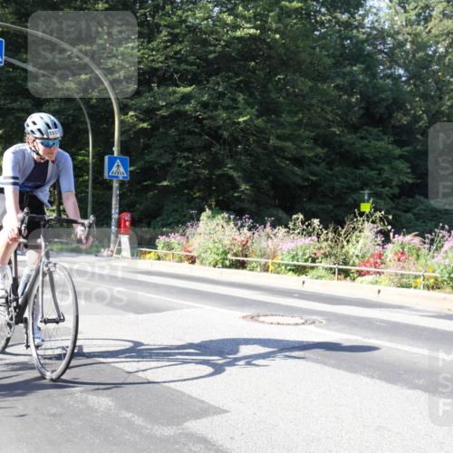 08.09.2024 - Stadtparktriathlon Zöllner http://msf.ph/oto/7043023 08.09.2024 10:37:01 Radfahren 407, 1937 meine-sportfotos.de