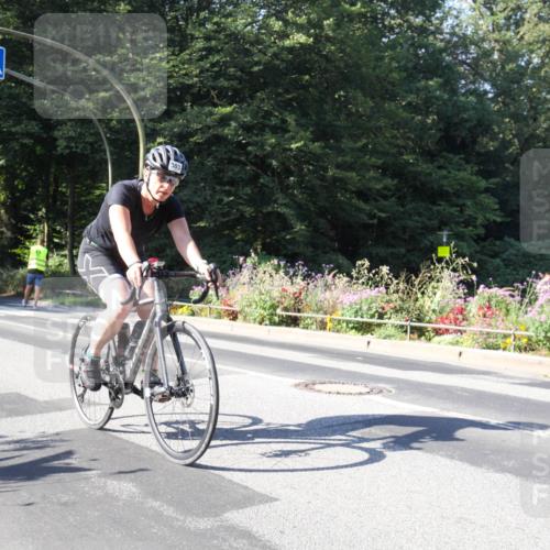 08.09.2024 - Stadtparktriathlon Zöllner http://msf.ph/oto/7043041 08.09.2024 10:37:31 Radfahren 303, 453 meine-sportfotos.de