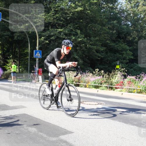 08.09.2024 - Stadtparktriathlon Zöllner http://msf.ph/oto/7043053 08.09.2024 10:37:48 Radfahren 352, 389, 418 meine-sportfotos.de