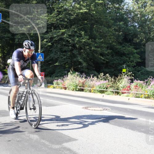 08.09.2024 - Stadtparktriathlon Zöllner http://msf.ph/oto/7043056 08.09.2024 10:37:51 Radfahren 352, 389, 418, 438 meine-sportfotos.de