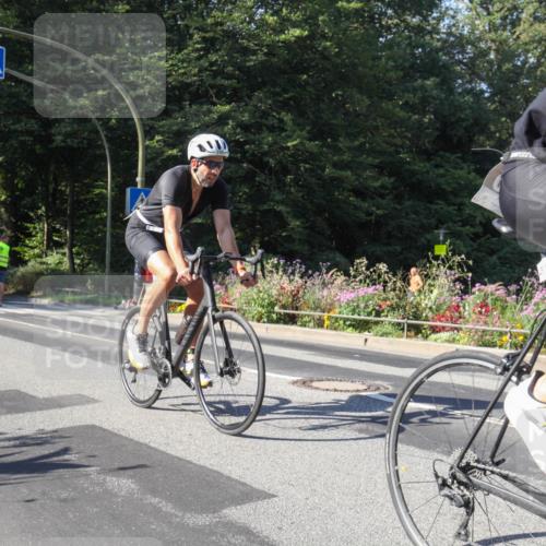 08.09.2024 - Stadtparktriathlon Zöllner http://msf.ph/oto/7043063 08.09.2024 10:38:02 Radfahren 396, 452, 455 meine-sportfotos.de