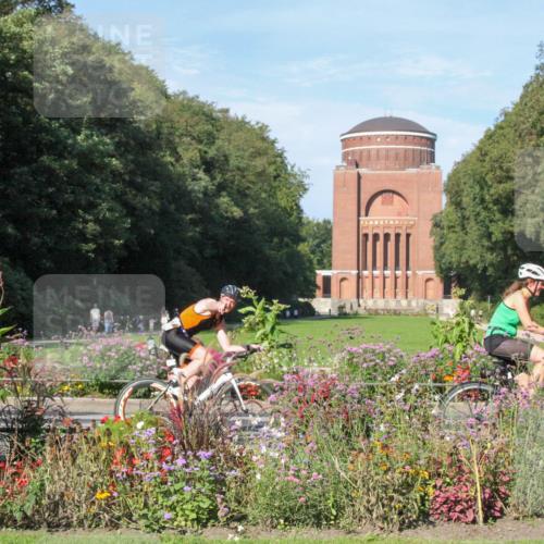 08.09.2024 - Stadtparktriathlon Zöllner http://msf.ph/oto/7043065 08.09.2024 10:36:29 Radfahren 218, 274, 427, 435 meine-sportfotos.de