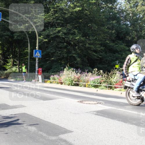 08.09.2024 - Stadtparktriathlon Zöllner http://msf.ph/oto/7043066 08.09.2024 10:38:17 Radfahren 382, 428 meine-sportfotos.de