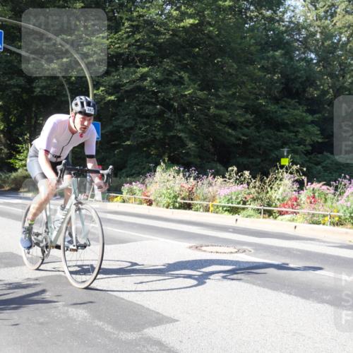 08.09.2024 - Stadtparktriathlon Zöllner http://msf.ph/oto/7043069 08.09.2024 10:38:17 Radfahren 382, 428 meine-sportfotos.de