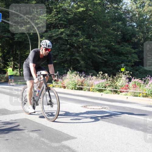 08.09.2024 - Stadtparktriathlon Zöllner http://msf.ph/oto/7043070 08.09.2024 10:38:20 Radfahren 382, 428, 1936 meine-sportfotos.de