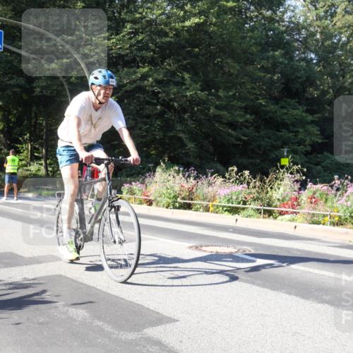 08.09.2024 - Stadtparktriathlon Zöllner http://msf.ph/oto/7043087 08.09.2024 10:38:49 Radfahren 392, 440 meine-sportfotos.de
