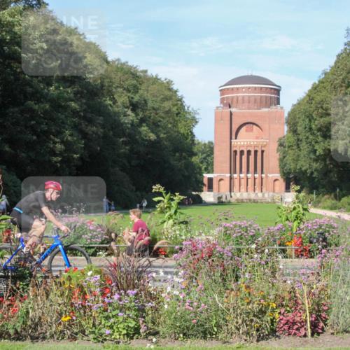 08.09.2024 - Stadtparktriathlon Zöllner http://msf.ph/oto/7043091 08.09.2024 10:36:49 Radfahren 363, 398, 451 meine-sportfotos.de