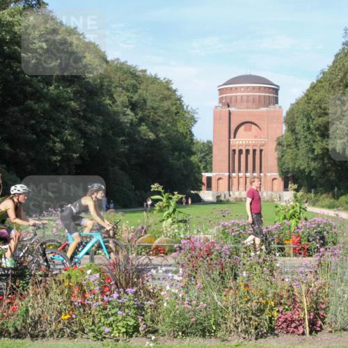 08.09.2024 - Stadtparktriathlon Zöllner http://msf.ph/oto/7043095 08.09.2024 10:36:56 Radfahren 264, 305, 407 meine-sportfotos.de
