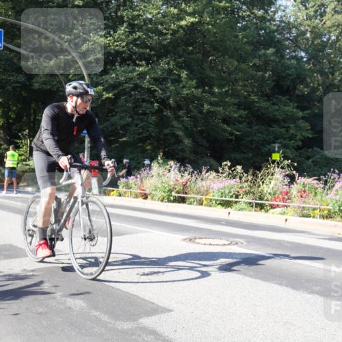 08.09.2024 - Stadtparktriathlon Zöllner http://msf.ph/oto/7043123 08.09.2024 10:39:23 Radfahren 252, 266, 268, 275, 288, 358, 381, 413, 424 meine-sportfotos.de