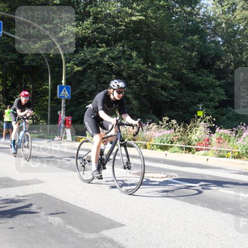 08.09.2024 - Stadtparktriathlon Zöllner http://msf.ph/oto/7043127 08.09.2024 10:39:25 Radfahren 268, 275, 288, 296, 358, 381, 413, 424 meine-sportfotos.de