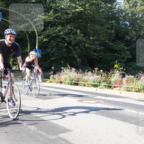08.09.2024 - Stadtparktriathlon Zöllner http://msf.ph/oto/7043130 08.09.2024 10:39:26 Radfahren 275, 288, 296, 338, 358, 381, 413, 424 meine-sportfotos.de
