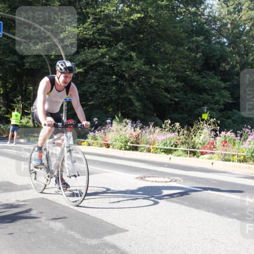 08.09.2024 - Stadtparktriathlon Zöllner http://msf.ph/oto/7043158 08.09.2024 10:39:50 Radfahren 292, 345, 366, 416, 425 meine-sportfotos.de