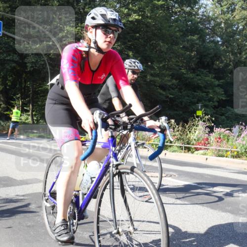 08.09.2024 - Stadtparktriathlon Zöllner http://msf.ph/oto/7043194 08.09.2024 10:40:46 Radfahren 354, 385, 432, 442 meine-sportfotos.de
