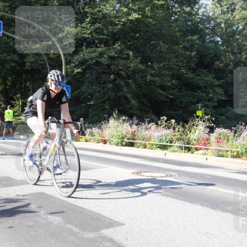 08.09.2024 - Stadtparktriathlon Zöllner http://msf.ph/oto/7043196 08.09.2024 10:40:50 Radfahren 263, 335, 354, 385, 394 meine-sportfotos.de