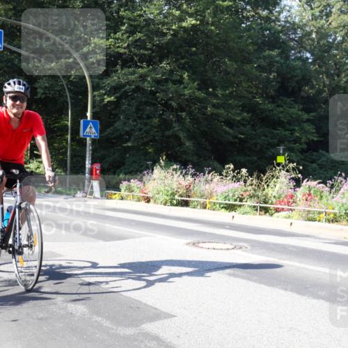 08.09.2024 - Stadtparktriathlon Zöllner http://msf.ph/oto/7043200 08.09.2024 10:40:51 Radfahren 263, 335, 394 meine-sportfotos.de
