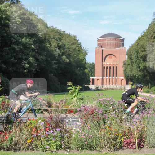 08.09.2024 - Stadtparktriathlon Zöllner http://msf.ph/oto/7043210 08.09.2024 10:39:25 Radfahren 268, 275, 288, 296, 358, 381, 413, 424 meine-sportfotos.de