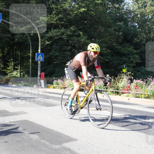 08.09.2024 - Stadtparktriathlon Zöllner http://msf.ph/oto/7043213 08.09.2024 10:41:29 Radfahren 306, 351, 399 meine-sportfotos.de