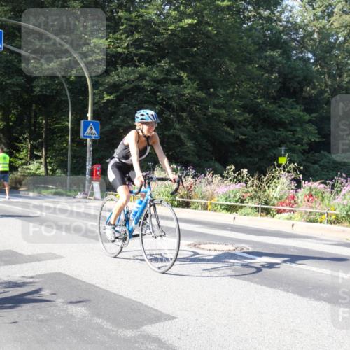 08.09.2024 - Stadtparktriathlon Zöllner http://msf.ph/oto/7043216 08.09.2024 10:41:31 Radfahren 306, 315, 327, 351, 399 meine-sportfotos.de